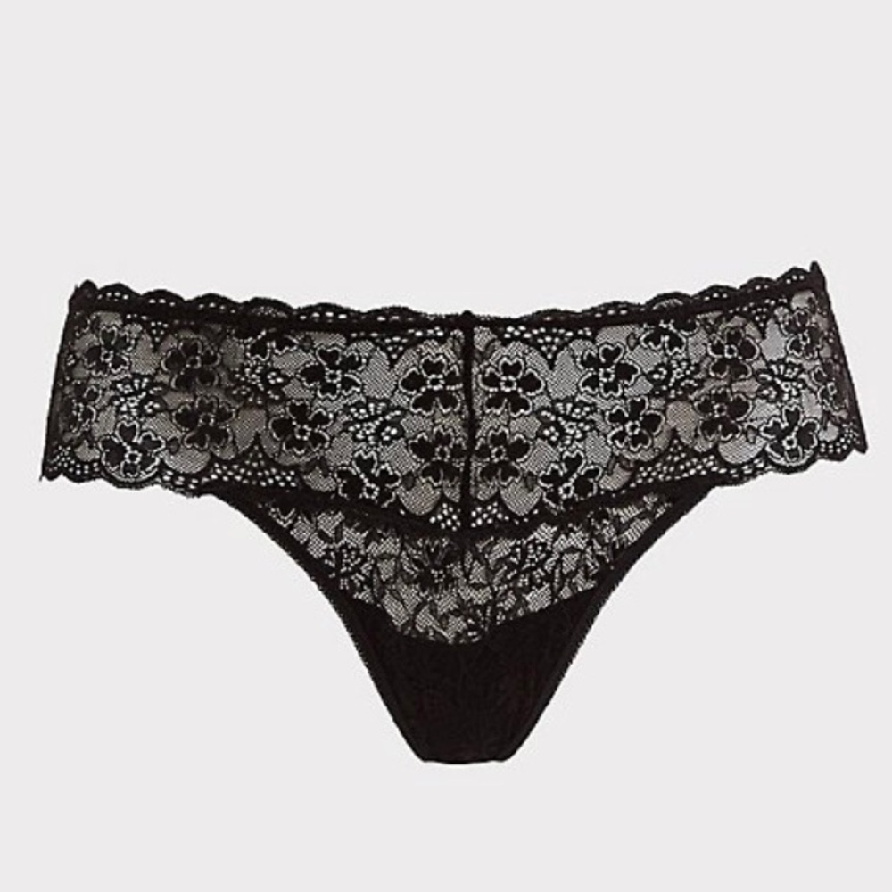 NWT Torrid Black Lace Thong Panty